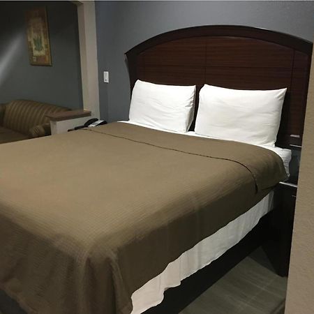 Hotel O Regency Suites Houston - Iah Beltway 8 هيوستن المظهر الخارجي الصورة